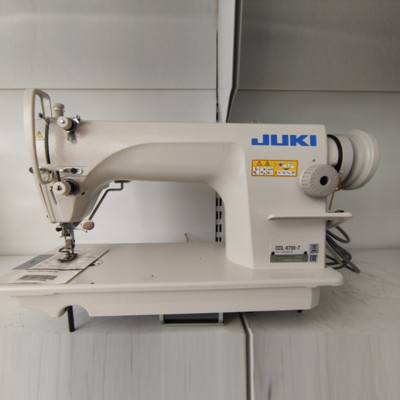 DDL-8700H-7 Промышленная швейная машина Juki (голова)0